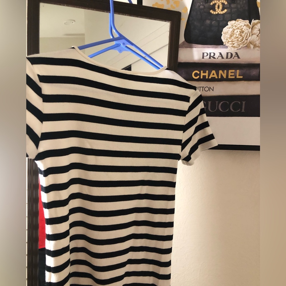 Stripe crew neck  shirt from H&M size S, 14 inches  PTP, 20 inches long.